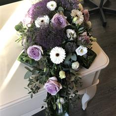 Lilac &amp; White Single Ended Spray
