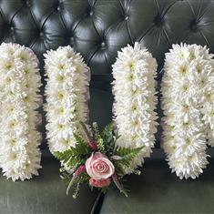 Massed MUM Tribute