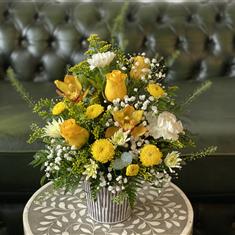 Sunny Floral Arrangement 